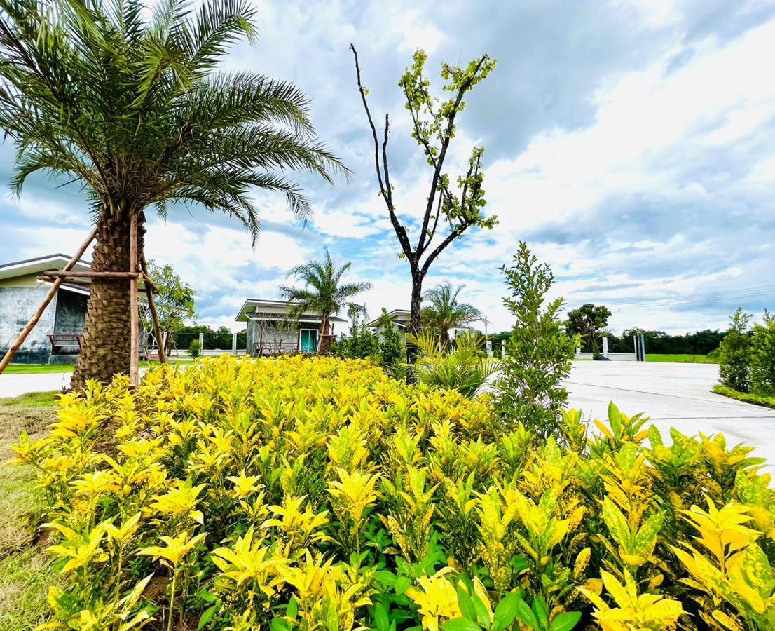 Farm View Resort @Uthai Thani ฟาร์มวิว รีสอร์ท อุทัยธานี Nong Khayang エクステリア 写真