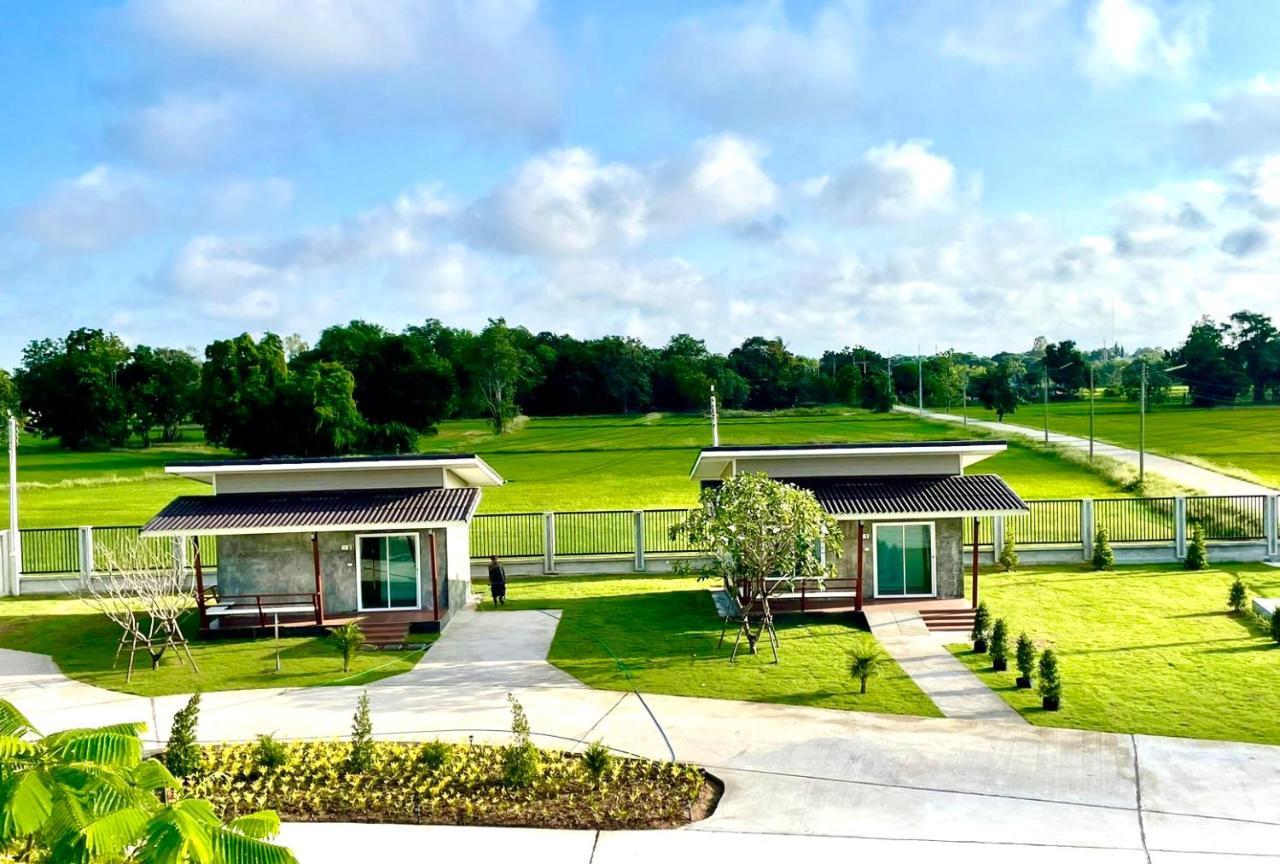 Farm View Resort @Uthai Thani ฟาร์มวิว รีสอร์ท อุทัยธานี Nong Khayang エクステリア 写真